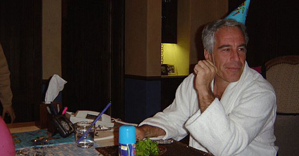 JAV teisingumo departamentas paviešino Jeffrey Epsteino bylos dokumentus: nuotraukose – žinomi asmenys