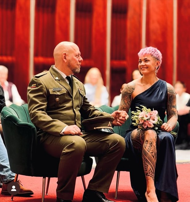 Gabrielius Liaudanskas-Svaras su žmona Simona (nuotr. Facebook)