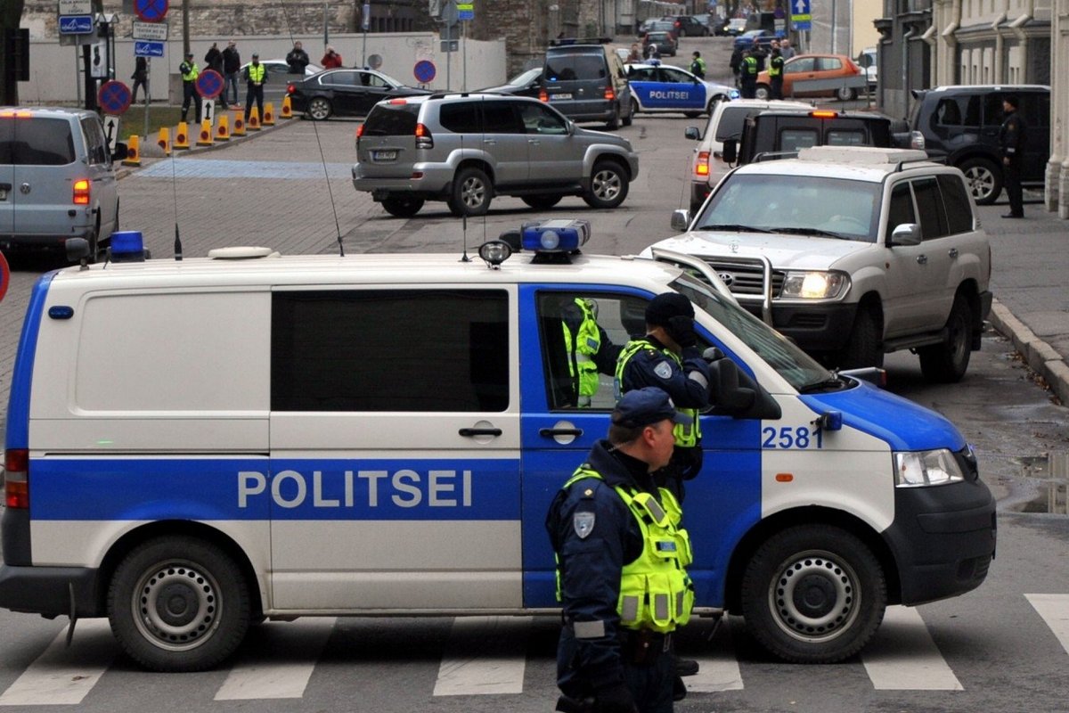 Talino prekybos centre sprogus šiukšliadėžei buvo sužeistas žmogus