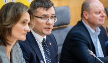 Opozicija svarsto nepasitikėjimą Seimo vadovu Juozu Oleku, toliau nedalyvaus posėdžiuose