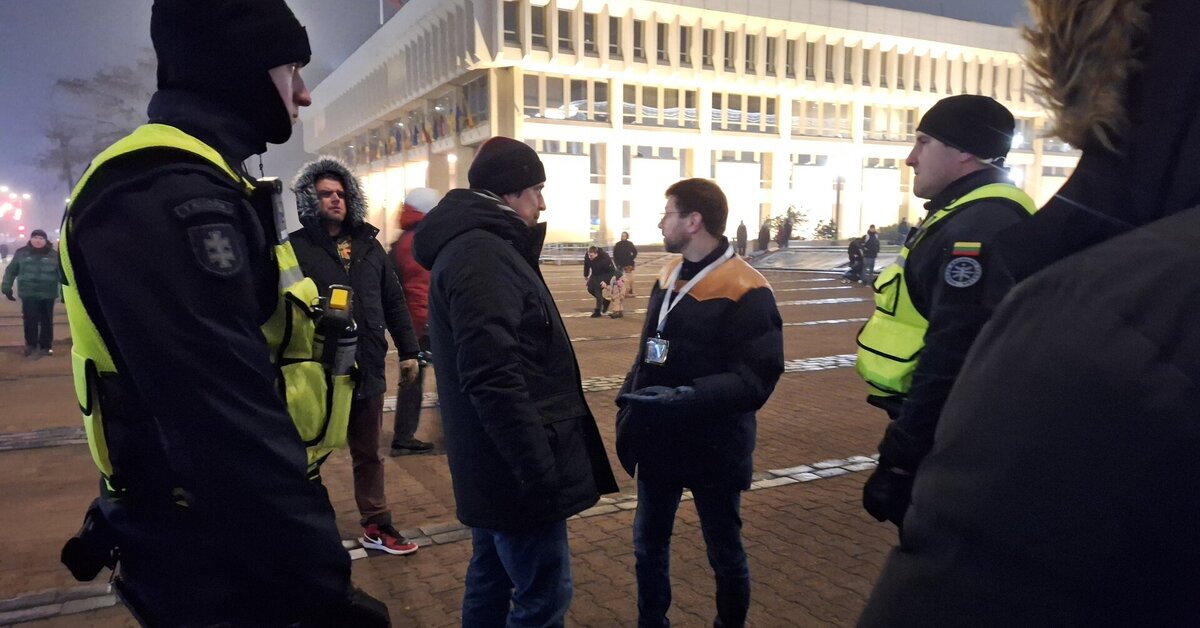 Protesto Vilniuje metu policija sulaikė Antaną Kandrotą dėl smurto prieš Valdą Bartkevičių