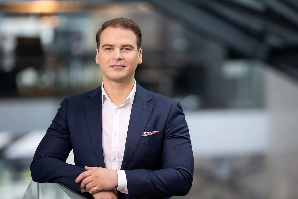 M. Laukevičius. DI euforijos fone atsiranda daugiau skeptikų – Volstritas sektoriaus pakraščiuose žvalgosi pervertintų bendrovių