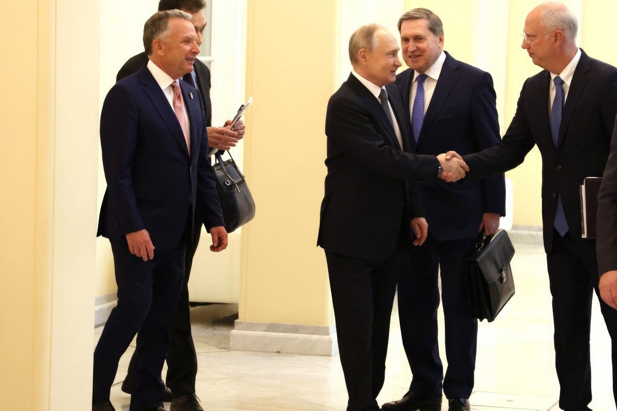 Karas Ukrainoje. Šiandien Putinas surengs spaudos konferenciją - Delfi