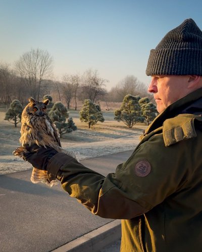 A. Katkus su jo sužieduotu mažuoju apuoku