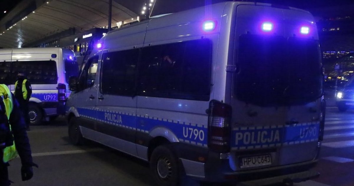 Išgyveno kraupią avariją, bet žuvo po kelių sekundžių: Lenkiją sukrėtė šiurpi įvykių seka