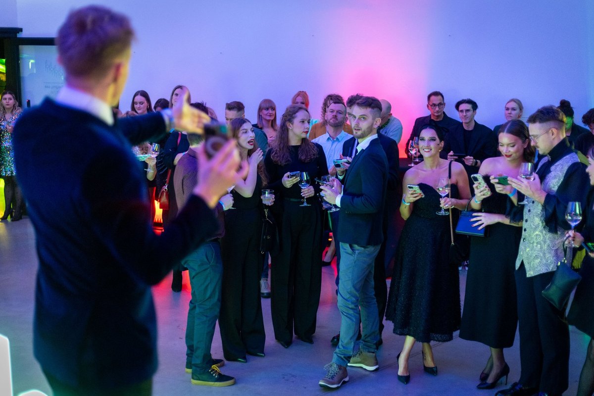 Delfi diena. Advento pradžia ir ką būtina žinoti prieš vykstant į kalėdinius darbo vakarėlius