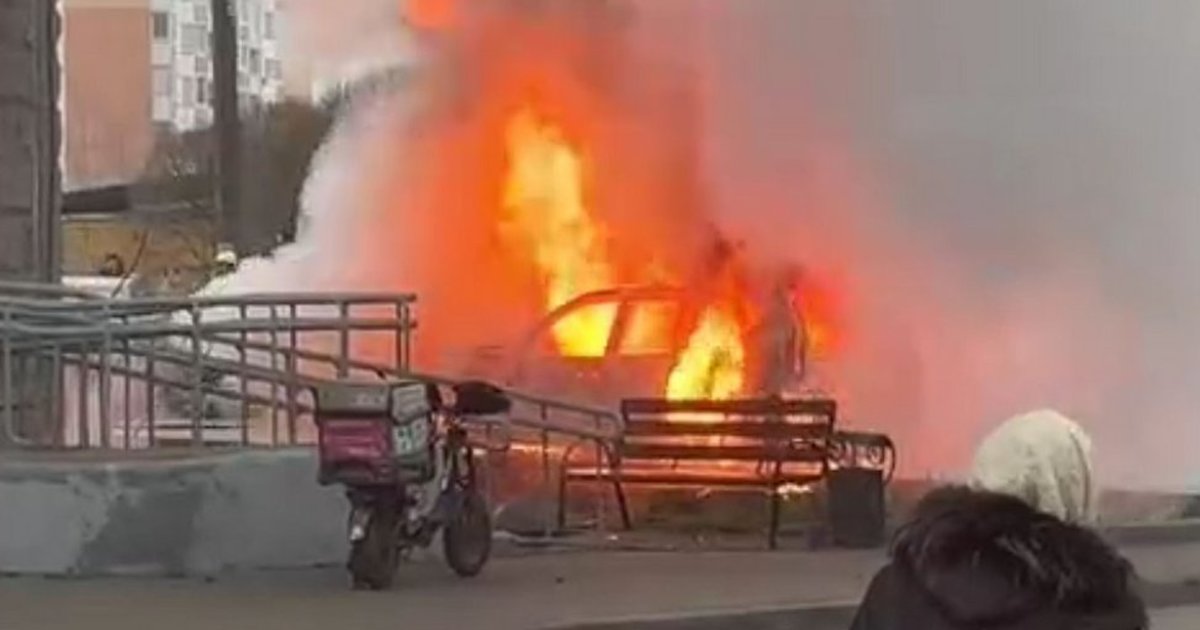 Sprogimas Rusijos sostinėje: supleškėjo karo pramonėje dirbančio fiziko automobilis