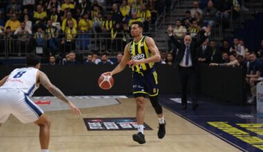 Stambulo derbyje „Fenerbahče“ ir be Šaro patiesė būsimus „Žalgirio“ varžovus - Delfi