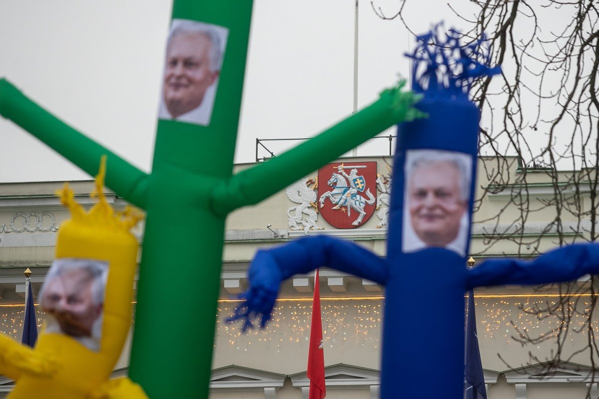 Prie prezidentūros – protesto akcija