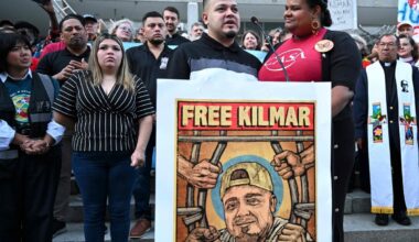 Teisėja įsakė paleisti sulaikytą salvadorietį – Trumpo masinės deportacijos kampanijos simbolį