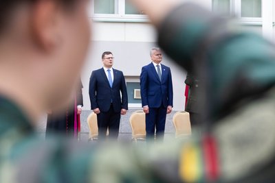 Laurynas Kasčiūnas, Gitanas Nausėda