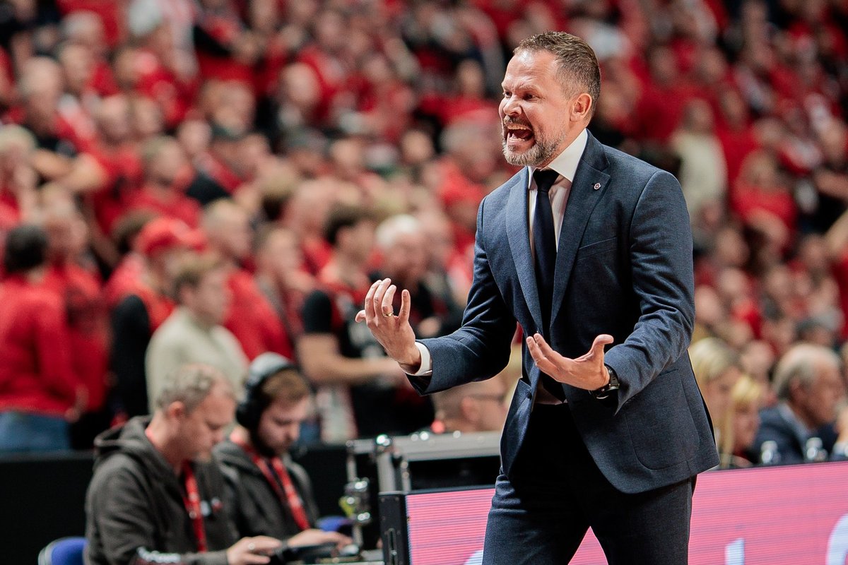 „Lietkabeliui“ nusilenkęs Žibėnas turėjo ne vieną pastabą