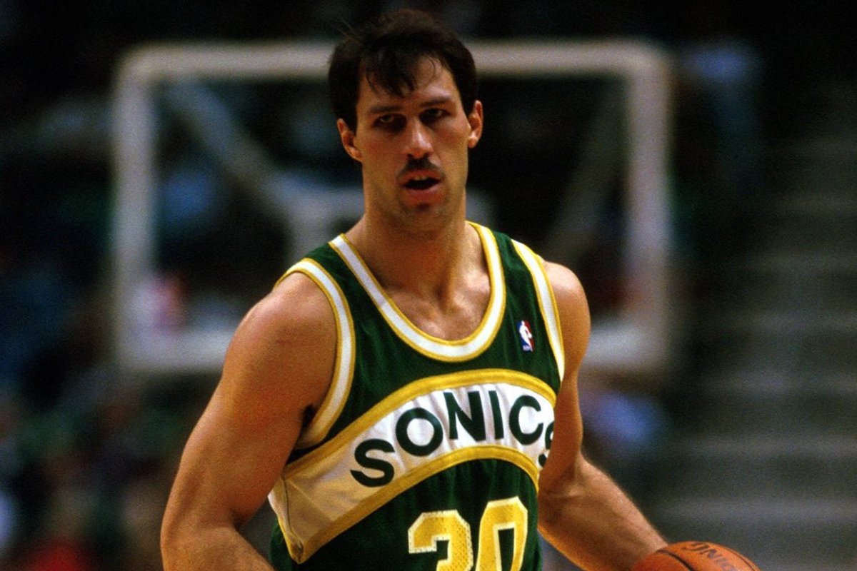 NBA ruošiasi ilgai lauktam sprendimui, kuris prikeltų legendinę komandą