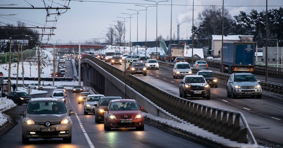 Naudotų automobilių aukso amžius baigiasi: lietuviams teks mokėti daugiau?