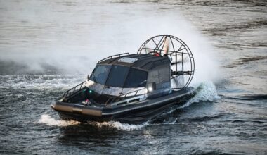 Prie Maskvos apvirto laivas, kuriuo plaukė Putino giminaitis