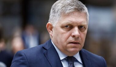 Fico apstulbęs: oro uoste stipriai sugadintas jo lėktuvas