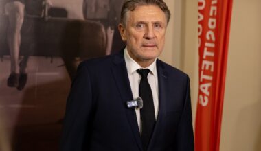 Po klausimo apie rinktinę Chomičius mūru stojo už Kurtinaitį