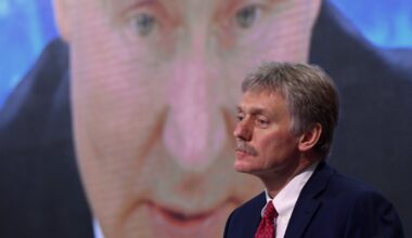 Karas Ukrainoje. Kremlius ciniškai sureagavo į Zelenskio pasiūlymą - Delfi