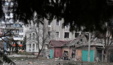 Žadėjo darbą, bet išsiuntė į frontą: Pokrovske į nelaisvę paimti 2 už Rusiją kovoję samdiniai iš Kolumbijos