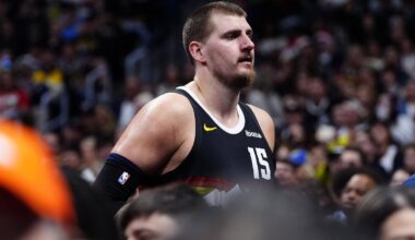 Kalėdinėse rungtynėse Valančiūnas iš šalies stebėjo istorijoje dar neregėtą Jokičiaus pasirodymą