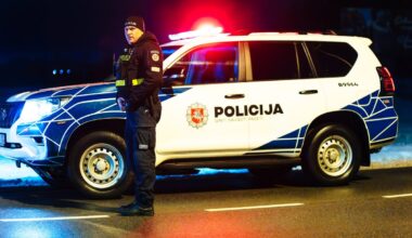 Kaune kaukėtas vyras apiplėšė parduotuvę