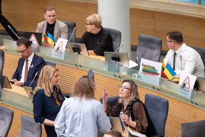 Prasidėjo nenumatytas Seimo posėdis dėl LRT pataisų