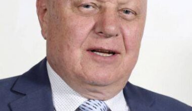 Mirė ilgametis Marijampolės gydytojas ir savivaldybės tarybos narys Gediminas Akelaitis – 77.lt