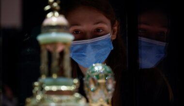 Naujojoje Zelandijoje vagis prarijo deimantais inkrustuotą kiaušinį