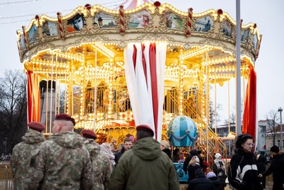 Kalėdinė karuselė Katedros aikštėje
