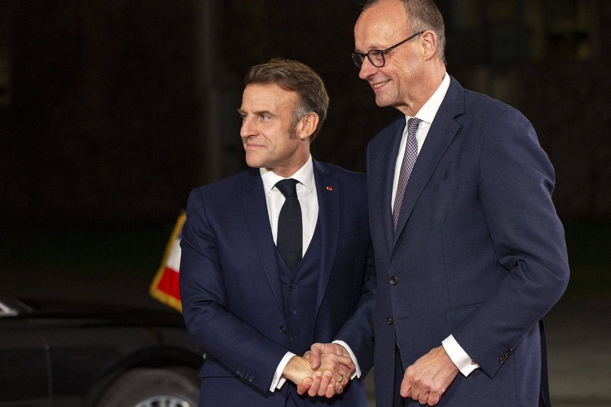 „Financial Times“: Macronas išdavė Merzą ir už tai sumokės