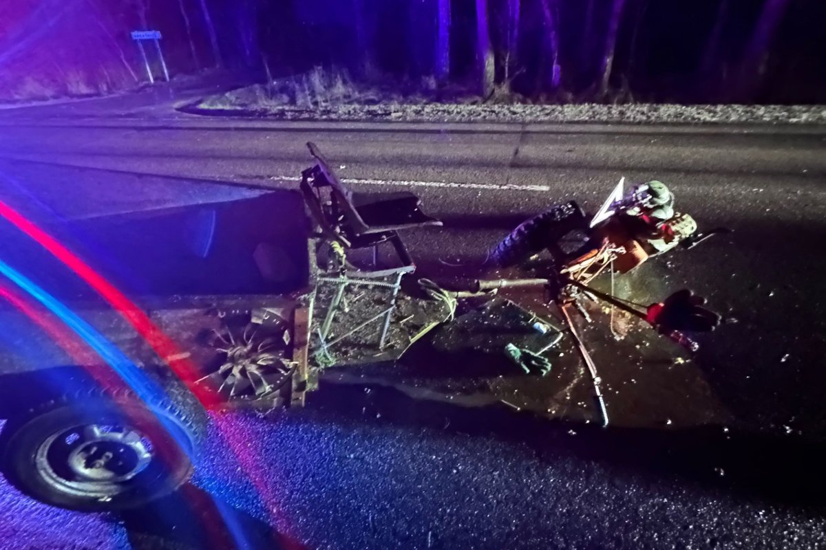 Vilniaus rajone girtutėlis motociklininkas rėžėsi į moters automobilį