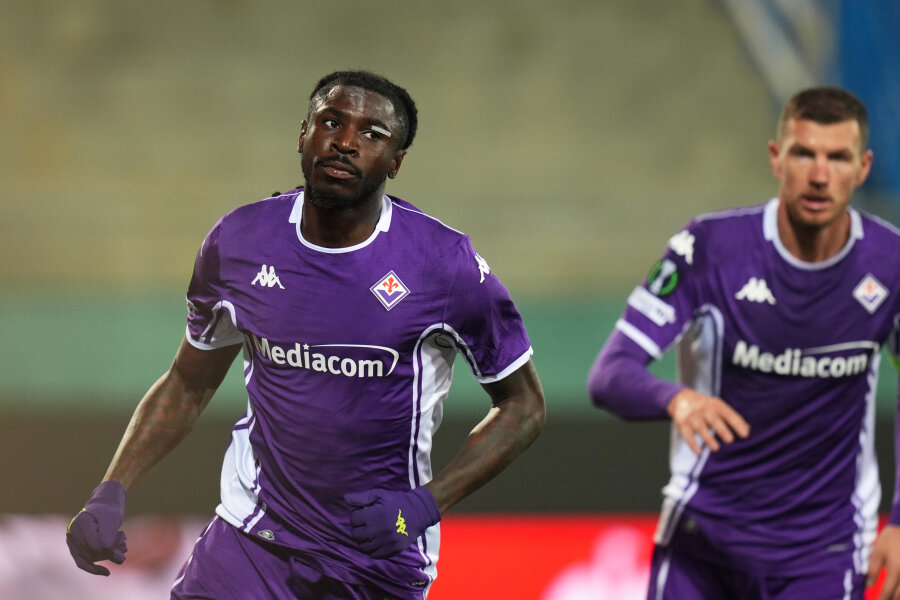 „Fiorentina“ klubas su trenksmu iškovojo pirmąją pergalę Italijoje