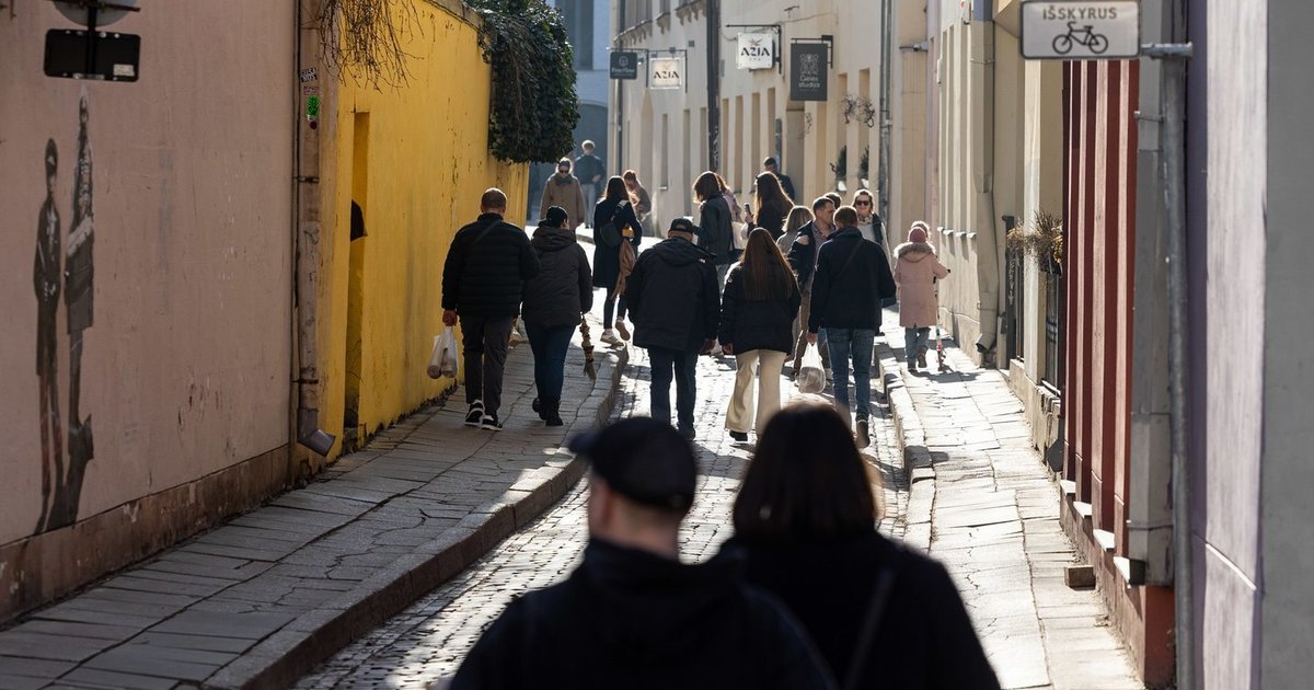 Tarp Baltijos šalių lietuviai – optimistiškiausi dėl savo 2026 m. finansinių perspektyvų