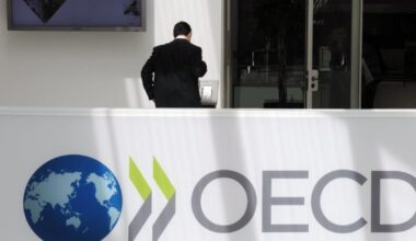 EBPO: pasaulio ekonomika 2025–2026 m. augs lėčiau, bet išlieka atspari