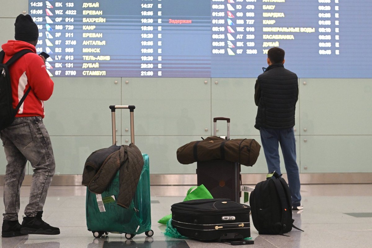 Iš JAV deportuoti rusai Maskvos oro uoste sulaukė „siurprizo“