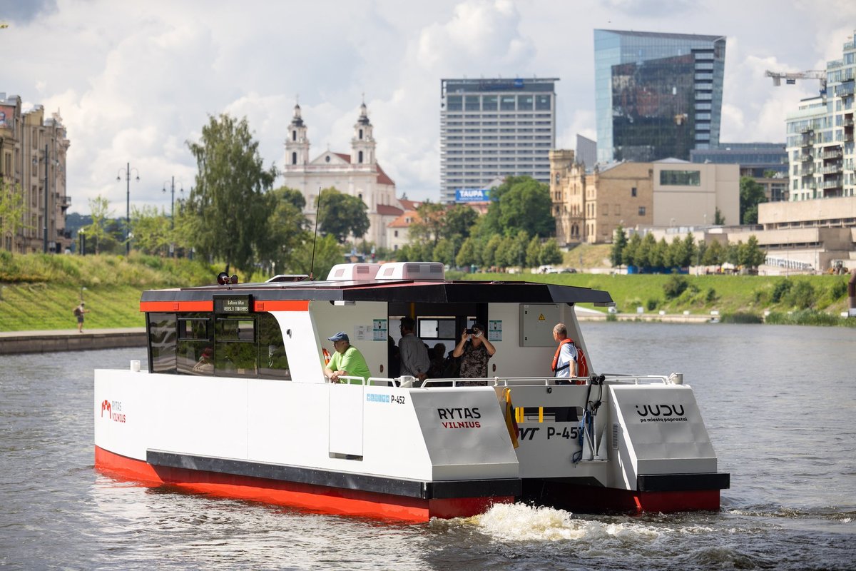 Seimas leido savivaldybėms prižiūrėti laivybą ir tikrinti keleivių bilietus
