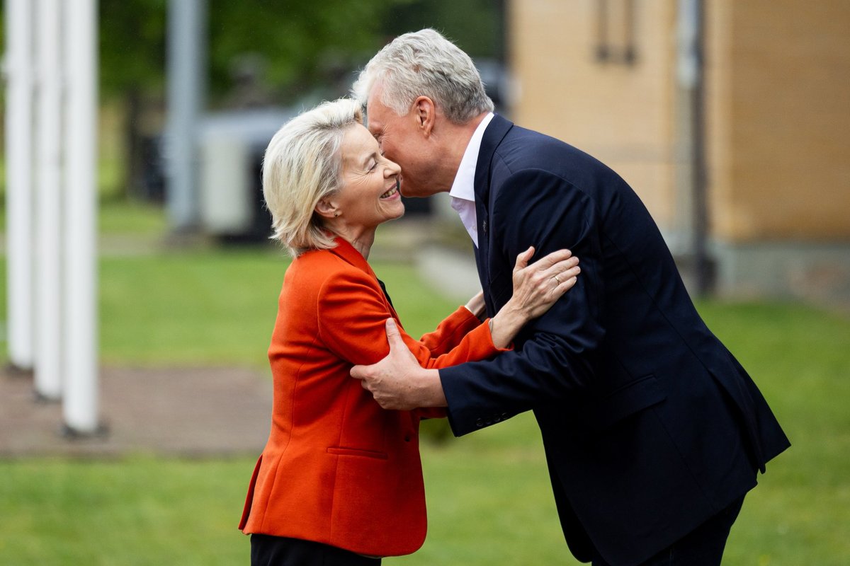 Nausėda su EK vadove aptarė Minsko vykdomą hibridinę ataką