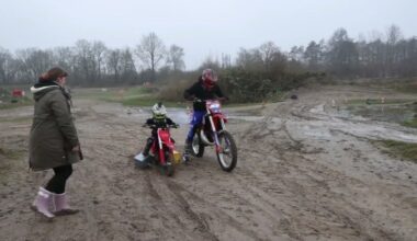 Mamos įkelti vaizdo įrašai sulaukė audringų reakcijų