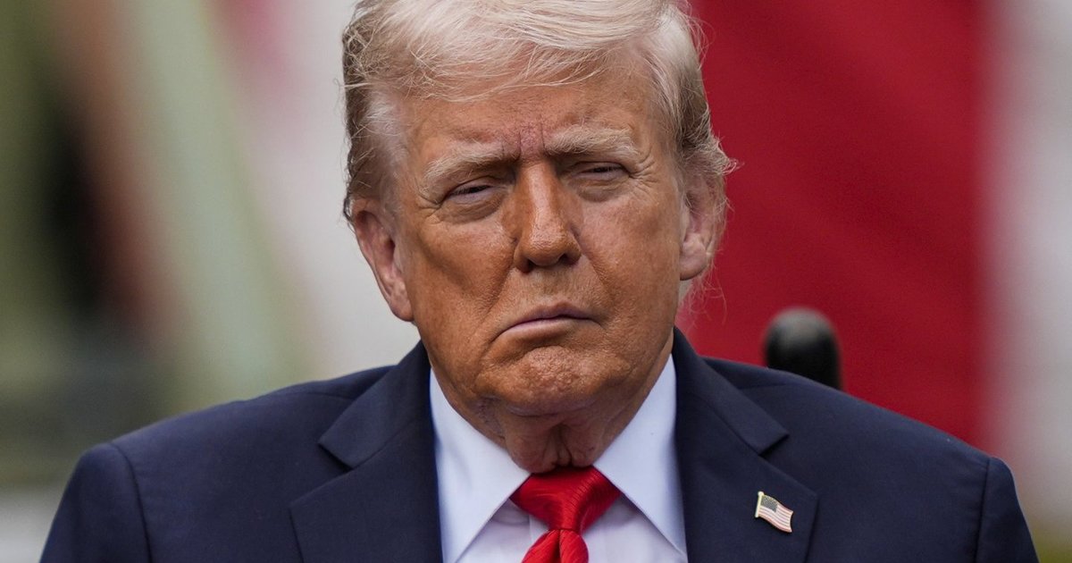 Baltieji rūmai: Trumpas pavargo nuo susitikimų dėl karo Ukrainoje