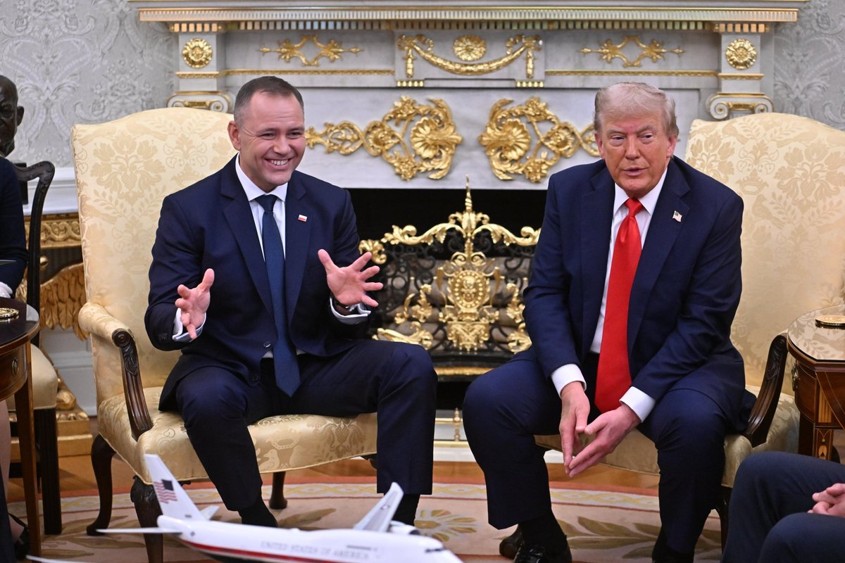 Karas Ukrainoje. Trumpui – Lenkijos prezidento įspėjimas - Delfi