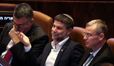 Kraštutinių dešiniųjų pažiūrų Izraelio ministras sako, kad pritarta 19-ai naujų gyvenviečių Vakarų Krante