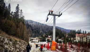 Karpatuose slidinėjimo keltuve įstrigo turistai