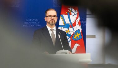 Komentarai po Valstybės gynimo tarybos posėdžio - Delfi