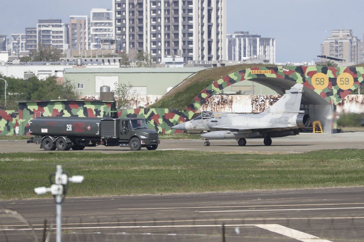 Taivanas šiemet prie salos registravo rekordinį skaičių Kinijos lėktuvų