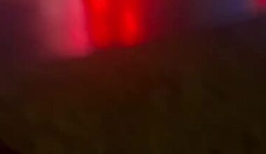 Neblaivi ir be vairuotojo pažymėjimo: Kaune nuo pareigūnų bėgusi vairuotoja rėžėsi į tvorą