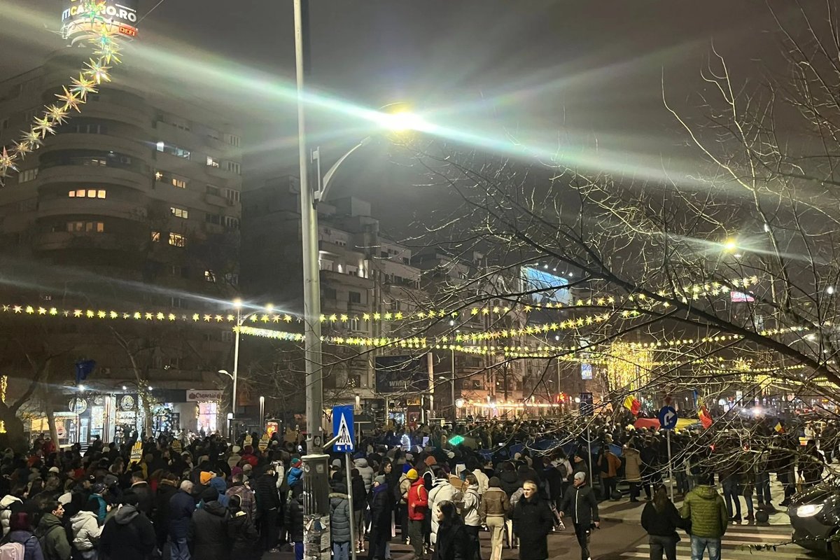 Rumuniją krečia masiniai protestai - Delfi