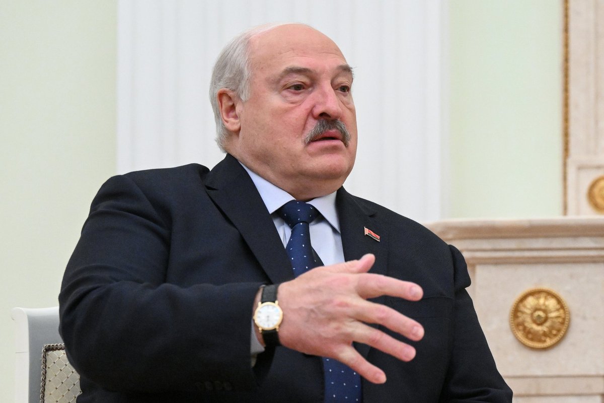 Lukašenka pasakė, ko nori mainais už lietuvių vilkikus