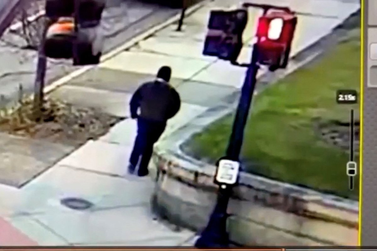 Po šaudynių JAV elitiniame universitete – žinia apie nukentėjusiuosius