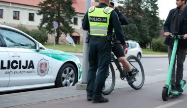 Policija stabdys dviratininkus ir paspirtukininkus