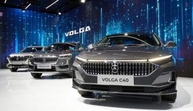 Rusijos automobilių pramonės fiasko: „Volga“ atgimimas virsta parodija